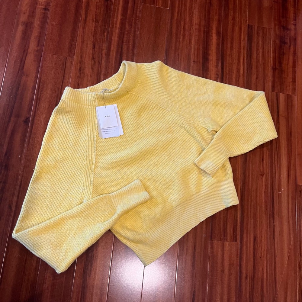 ALC Yellow Pullover Sweater Ribbed Mock Neck‎ Knit Long Sleeve New Small FLAW